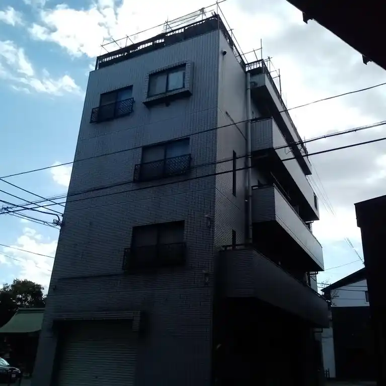 イネス鈴木