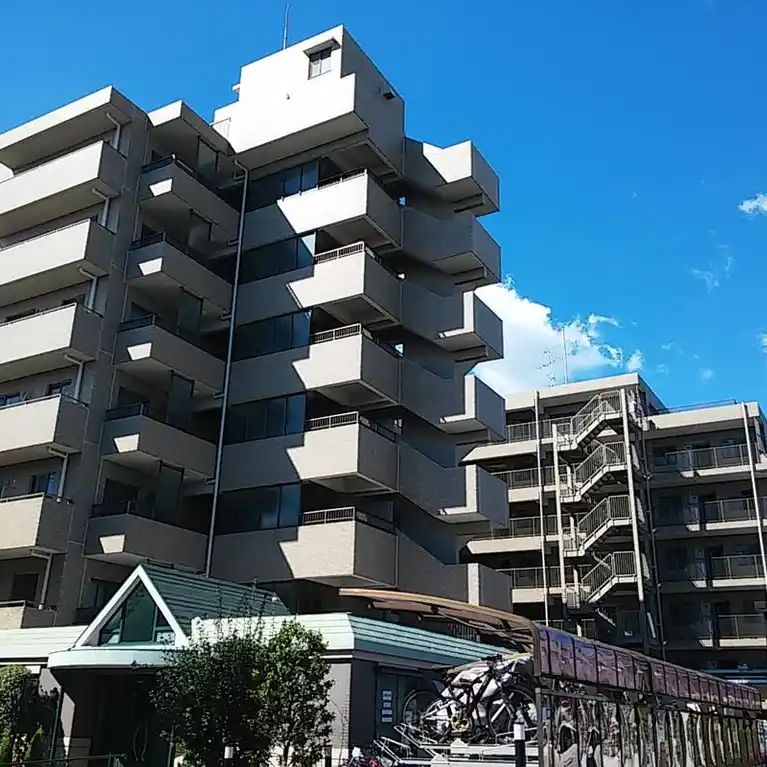 大倉山北パーク・ホームズ弐番館