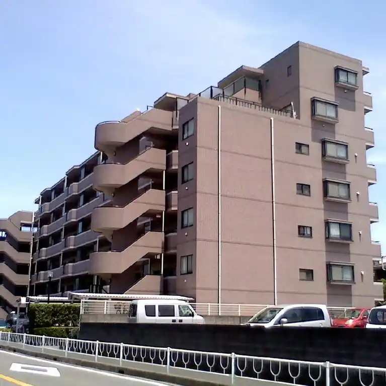 サンマンションアトレ東林間 外観
