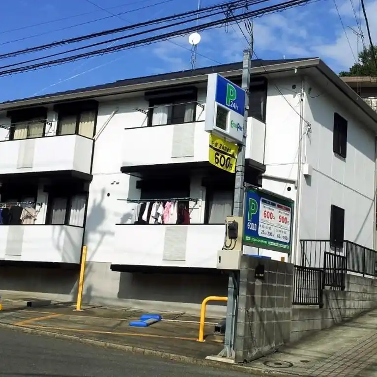 サンブライト大倉山 外観