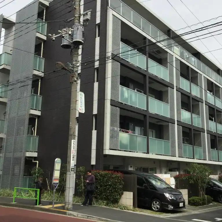 リストレジデンス目黒本町