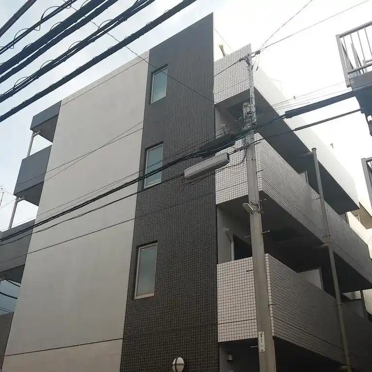 PRATIQUE​横浜​白楽 外観