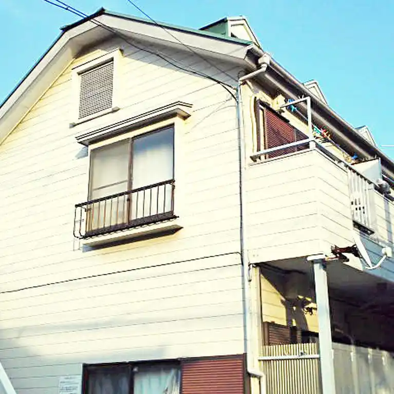 レオパレス入船 外観