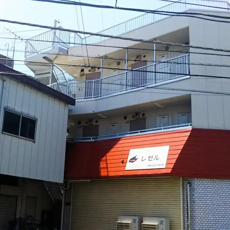 オーケービル 外観