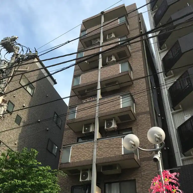 モナーク白金 外観