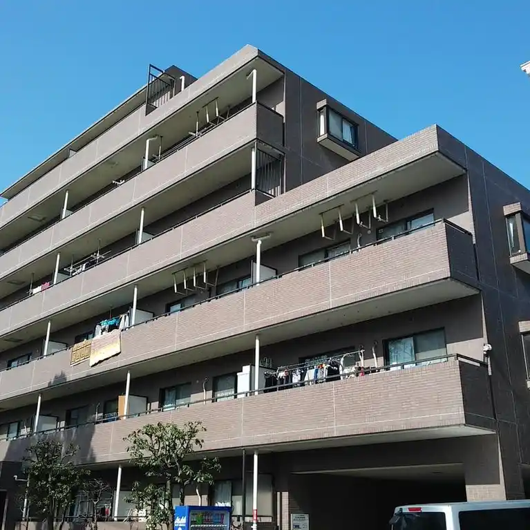 ラ・グランデ大倉山B棟 外観