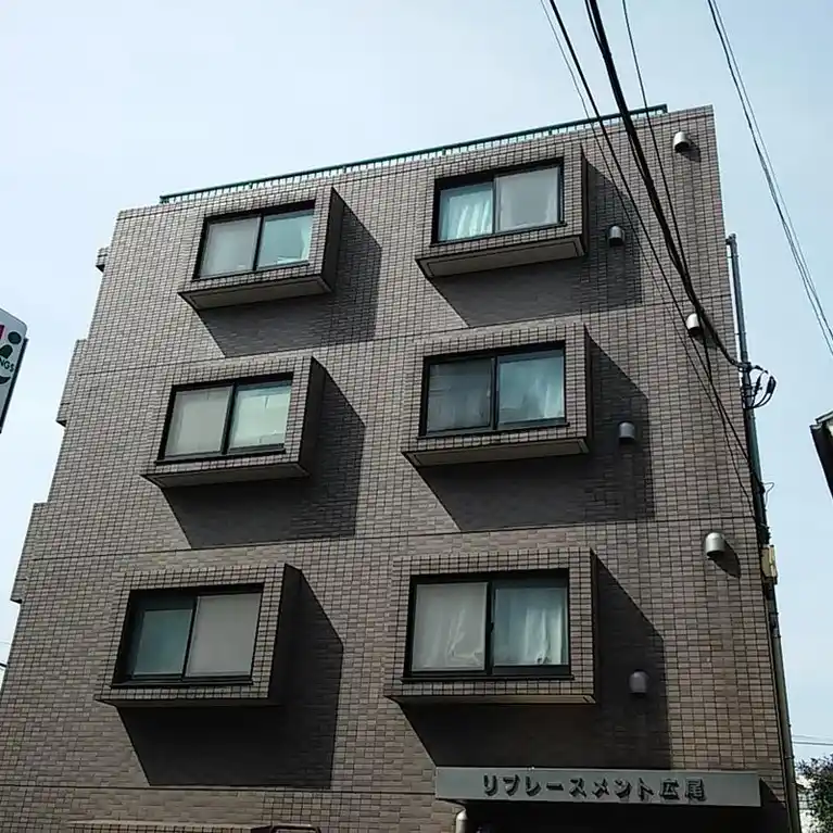 リプレースメント広尾 外観