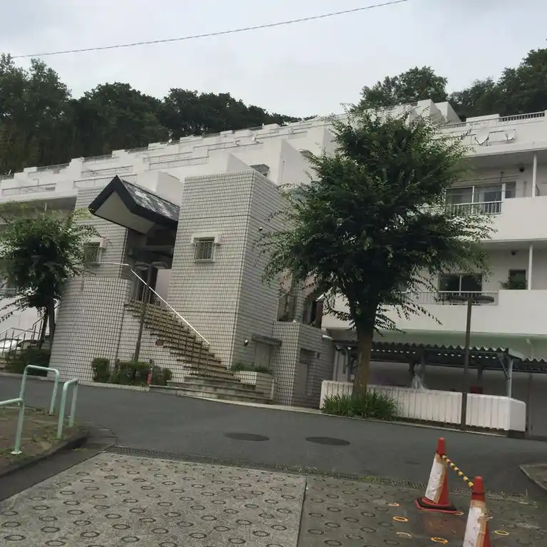 柿生ガーデンズ