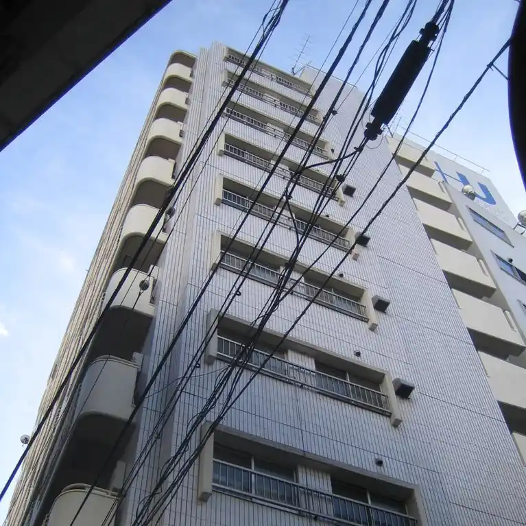 ニューパース上大岡 外観