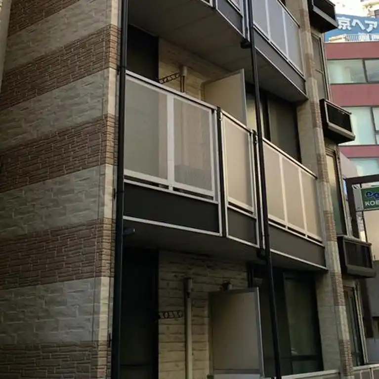 レオパレスアルテ駒沢大学 外観