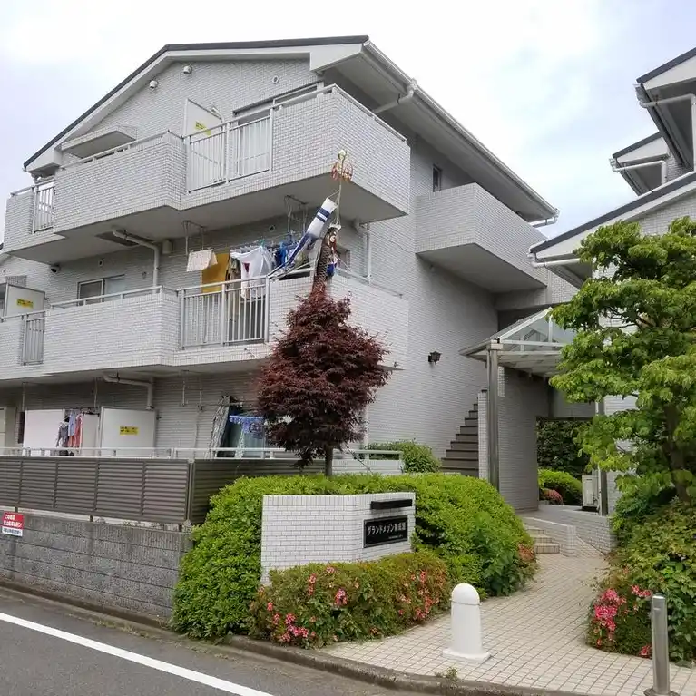 グランドメゾン南成瀬