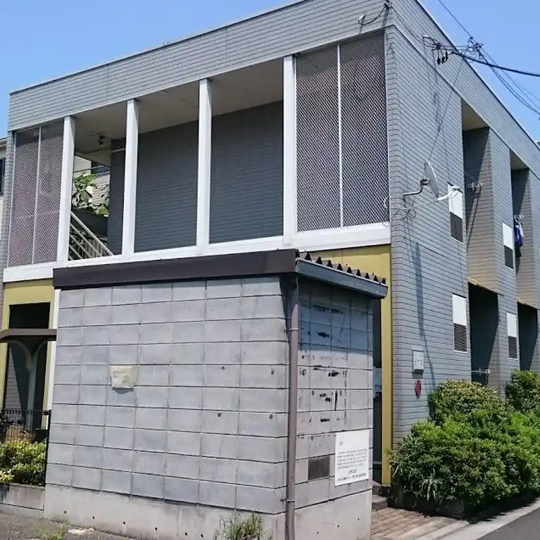 レオパレスネオス本町 外観
