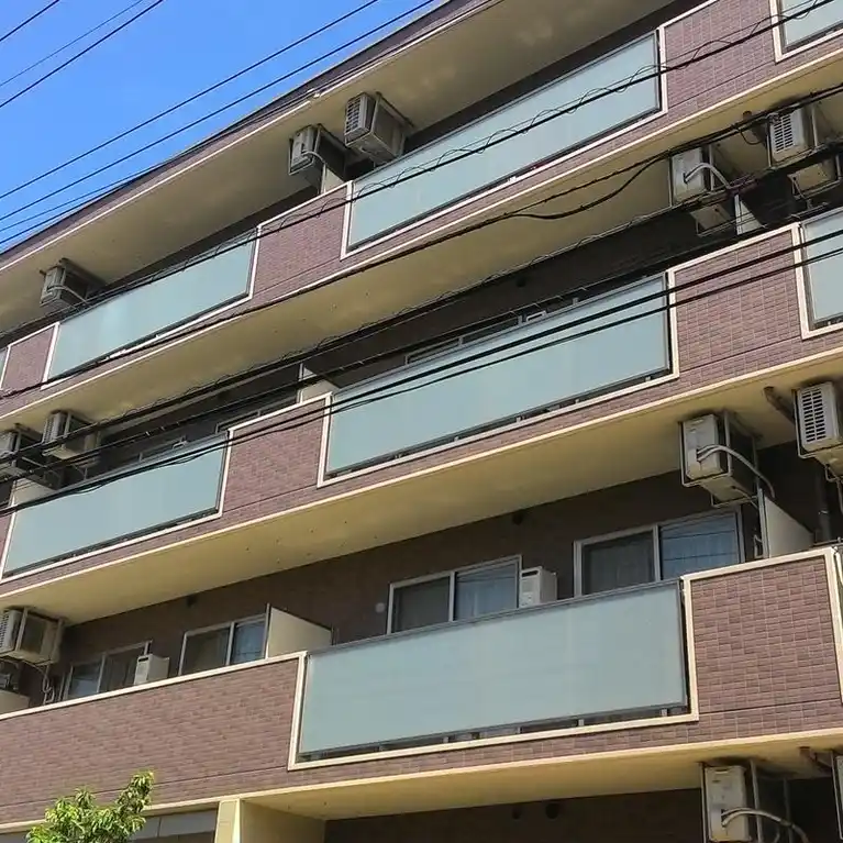 アドミラブール 外観