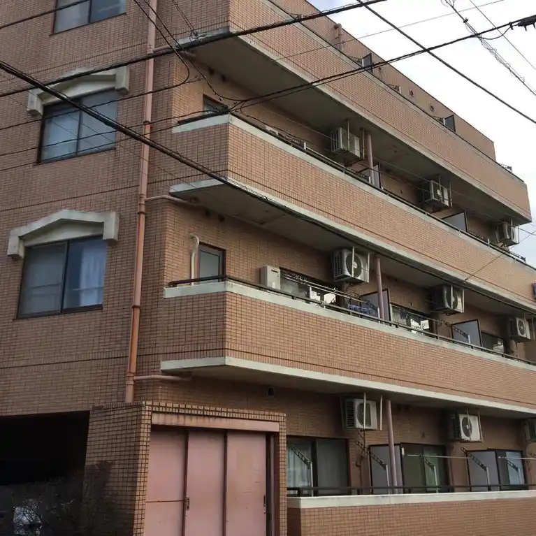 ロイヤルパレス西村