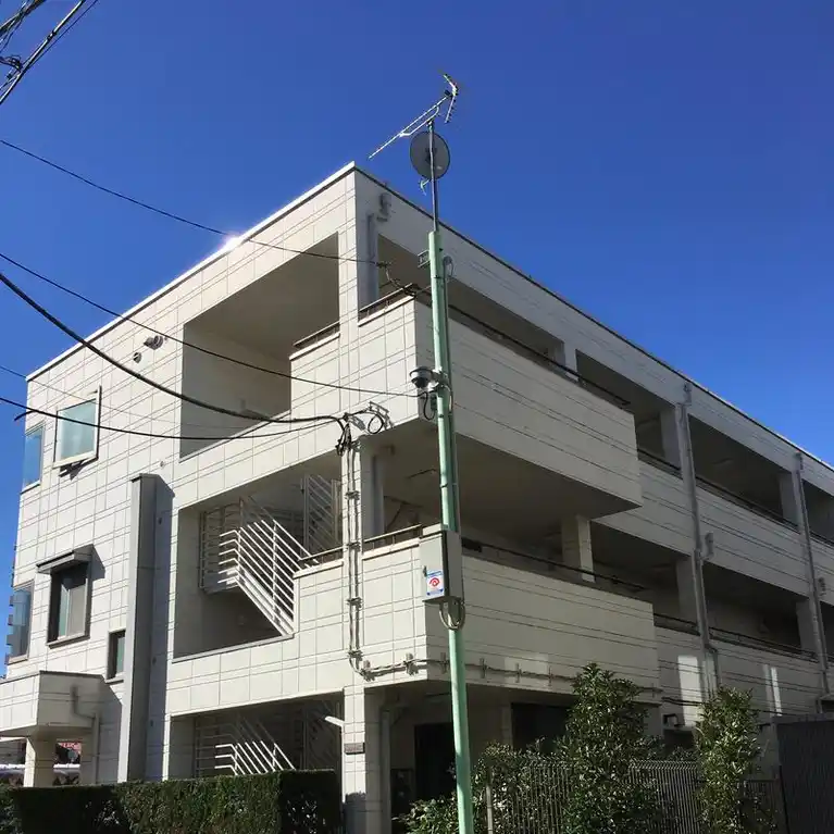 ハイネス・R.S. 外観