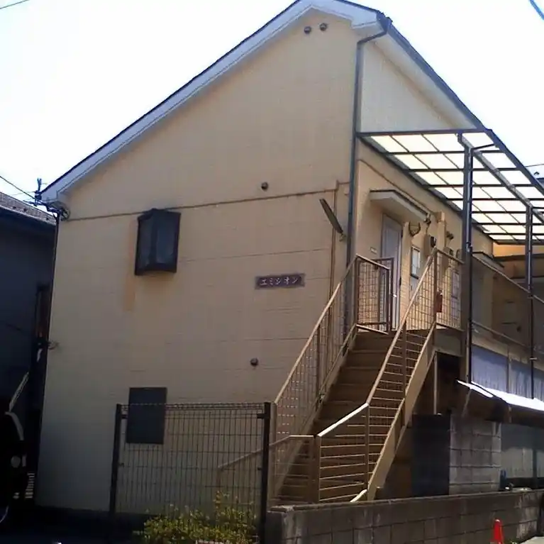 エミシオン 外観