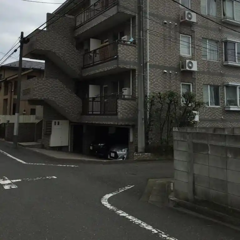 プレース柿の木坂 外観