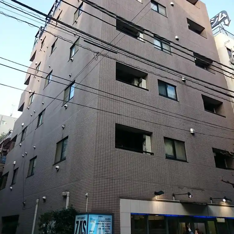 コンフォール島崎