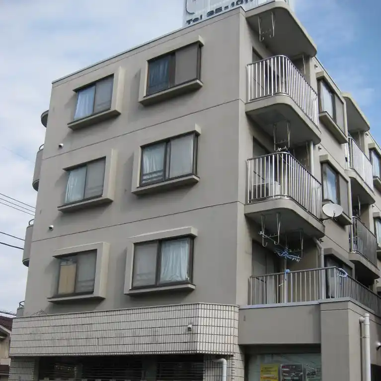 高坂新都市ビル