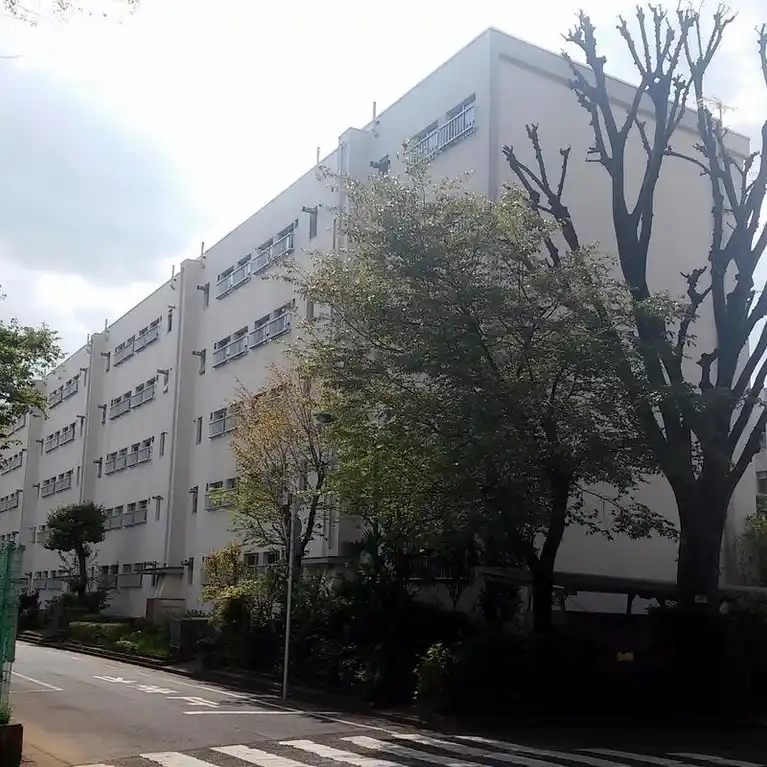 公社多摩川住宅ハ-13号棟 外観