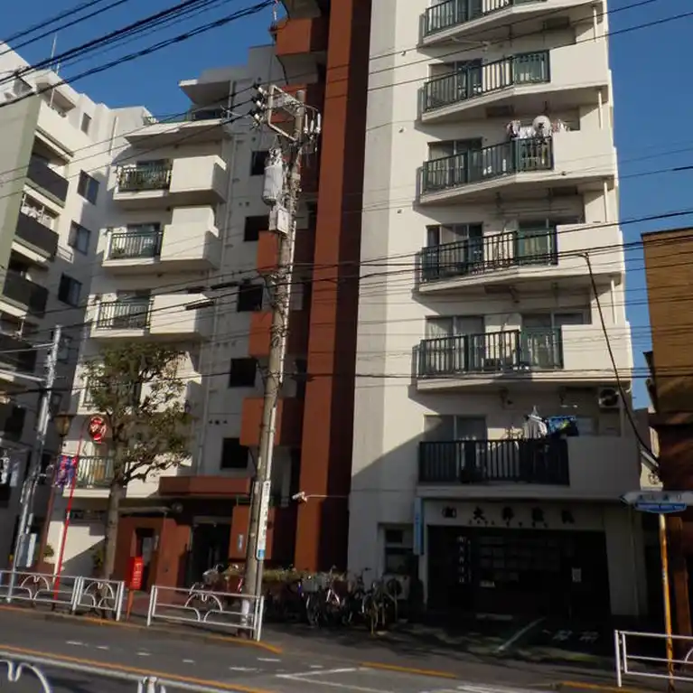 モナーク大井
