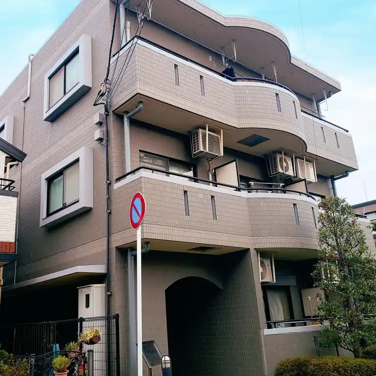 グレーシア 外観