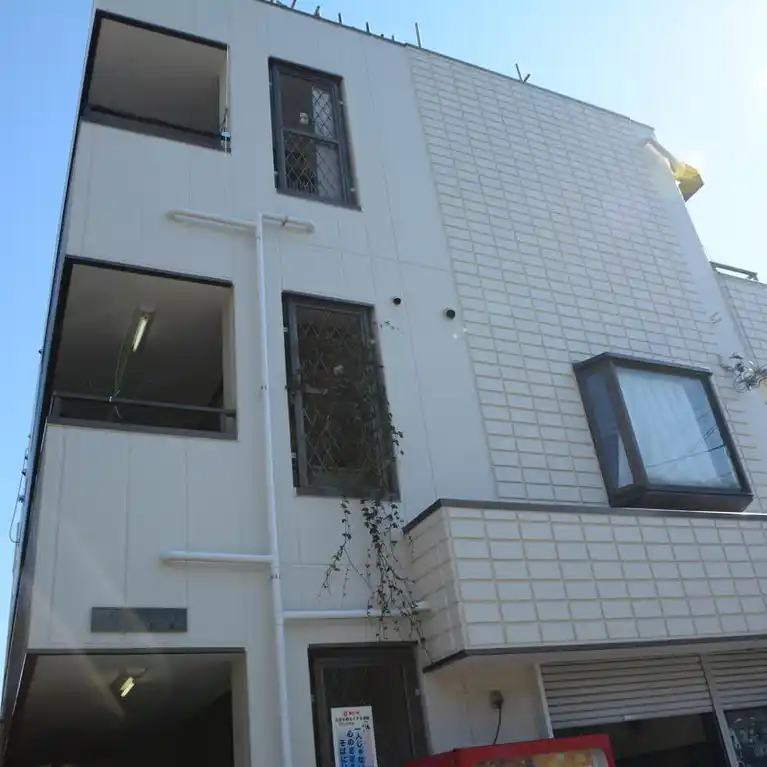 パレス平岡 外観