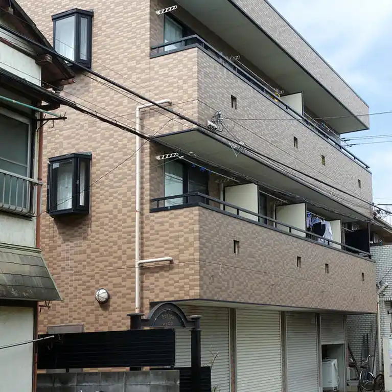 シュロス 外観