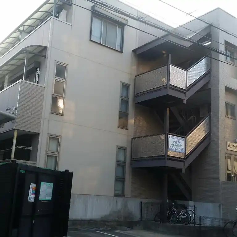 サンヒルズK