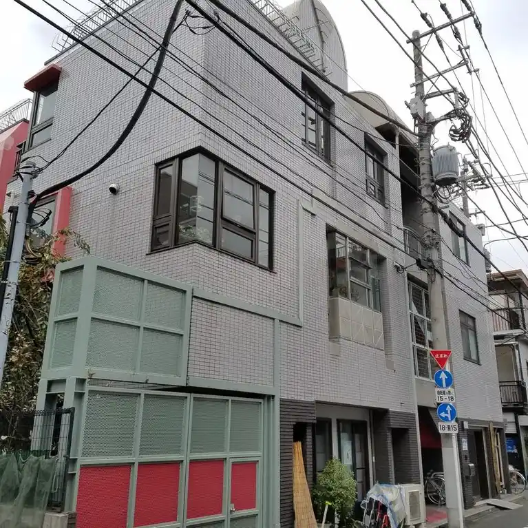スクエアフォー18 外観