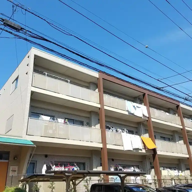 ドゥリーヴピエース 外観