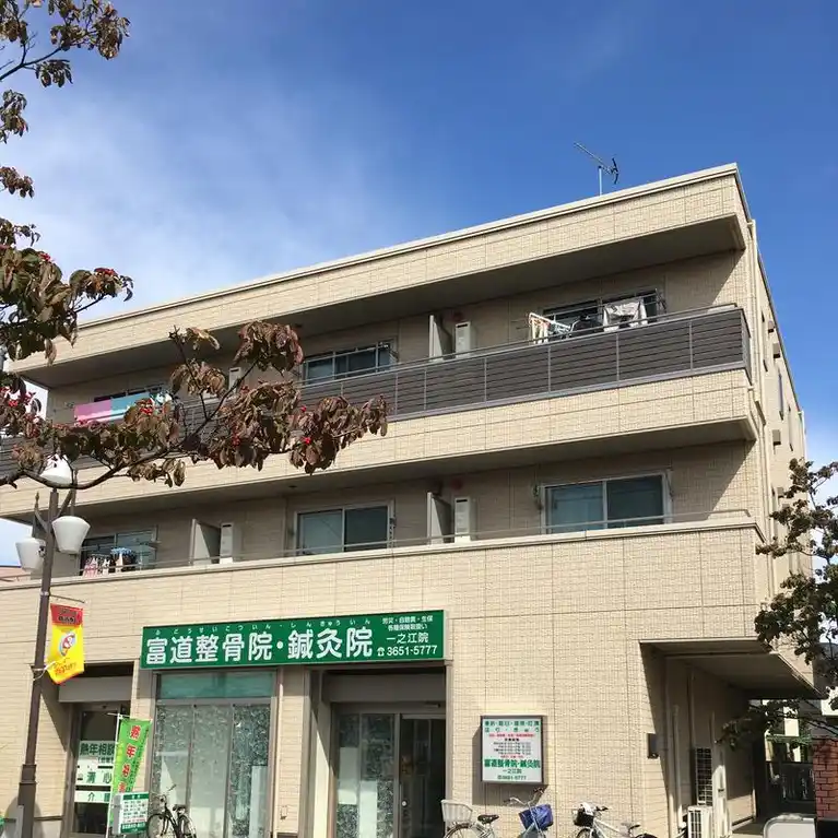 アングレーヌ 外観