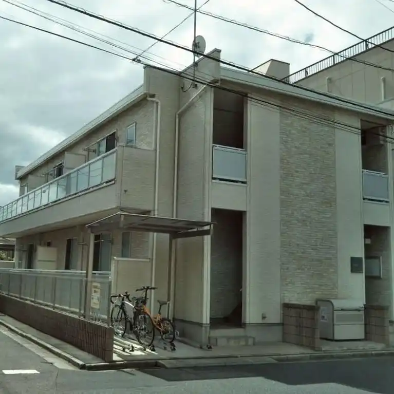 リブリ・西登戸駅前